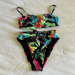 $7 Sale High Waist bikini 👙